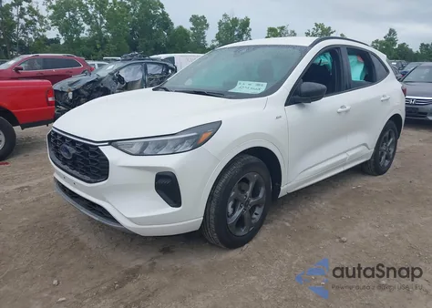 2024 Ford Escape St-Line z USA, uszkodzony, nr VIN 1FMCU9MN1RUA75481